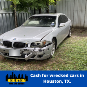 Cash for wrecked cars in Houston, TX.